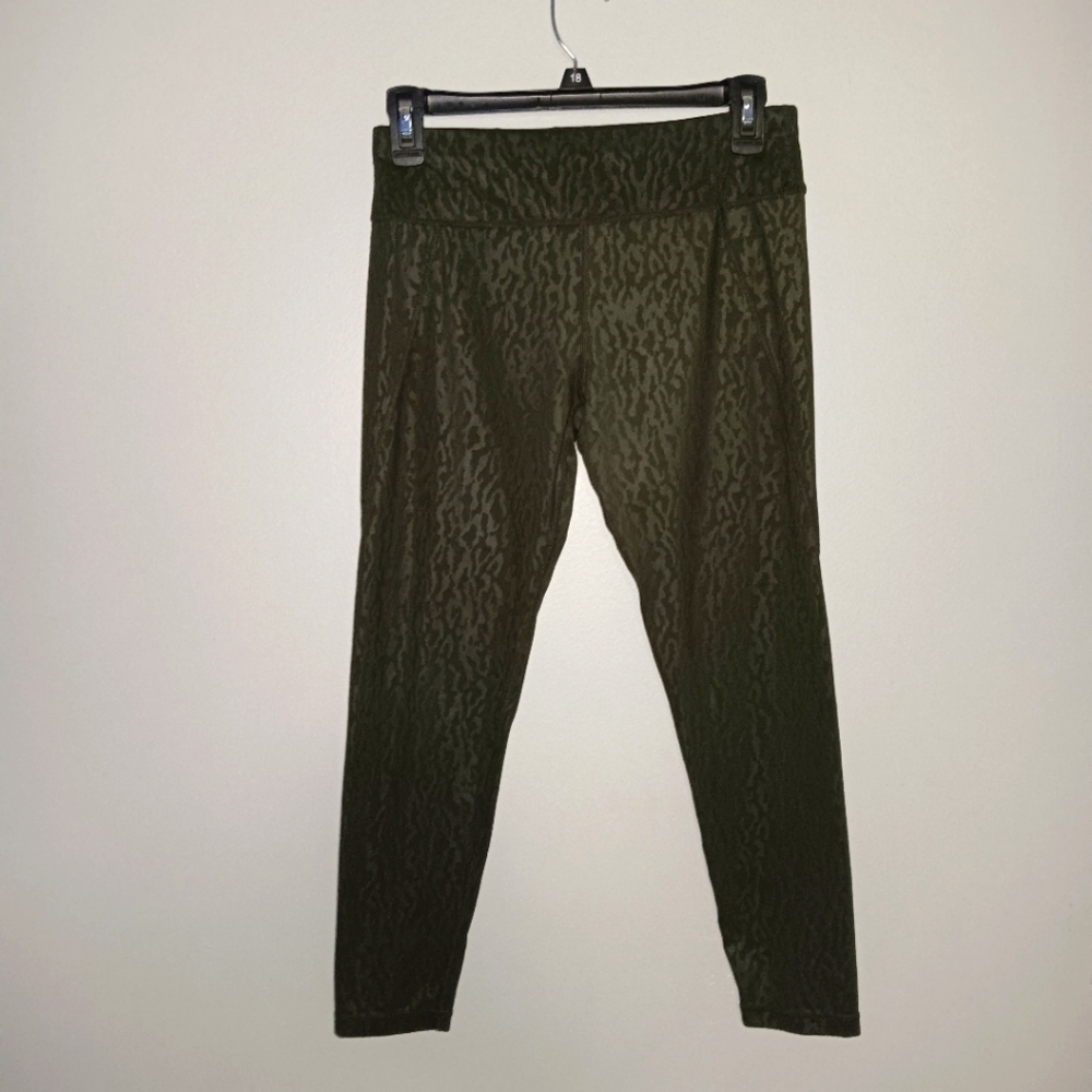 Sweaty betty women's all day 7/8 length animal prints green leggings siz…